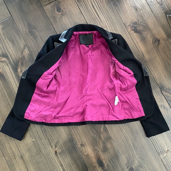 Bebe Collection - Black Fitted Blazer with Leather Trim - Picture 3 of 7